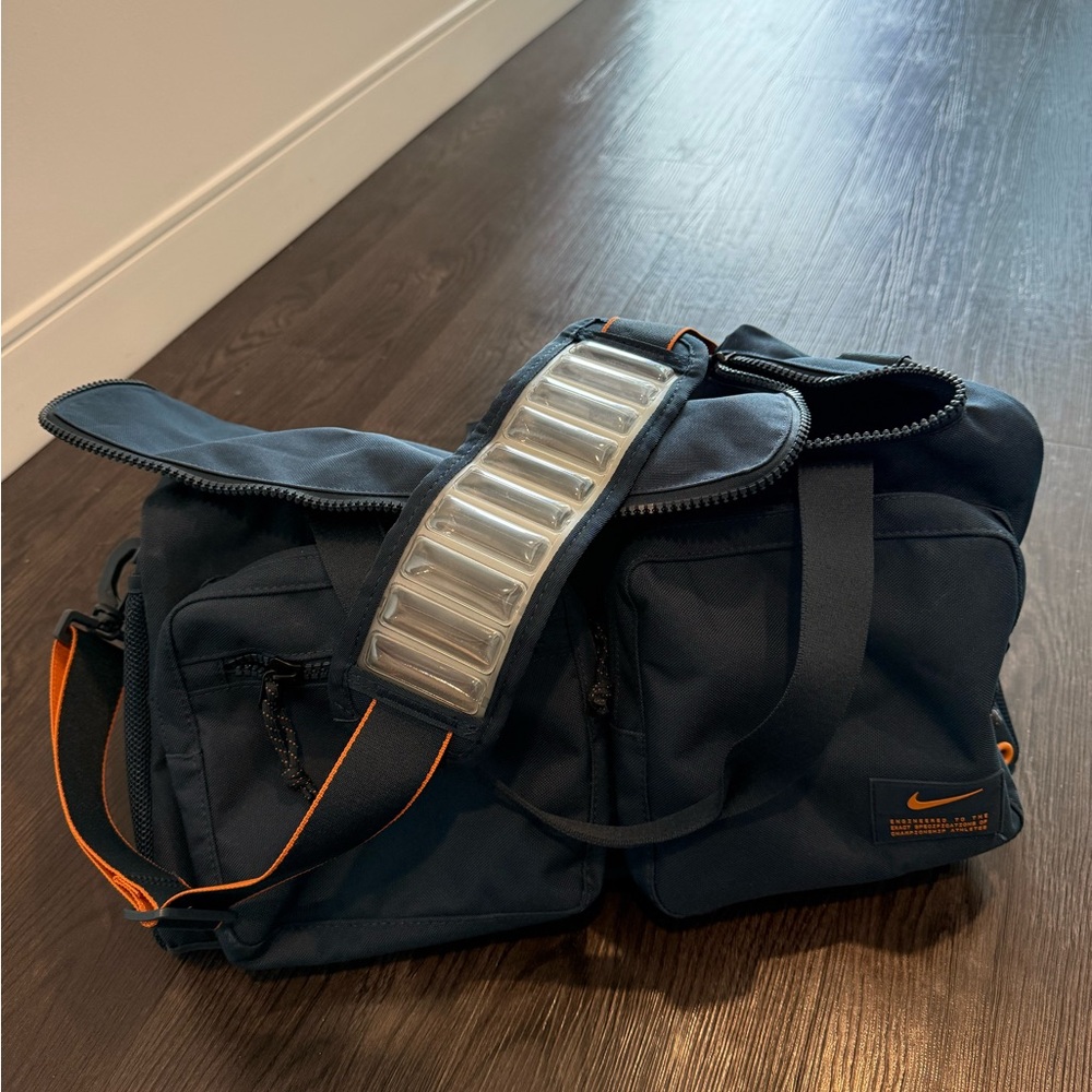 Nike Utility Power Training Duffle Bag (31L)